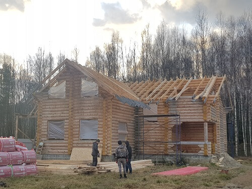 Монтаж кровли из металлочерепицы в Бресте