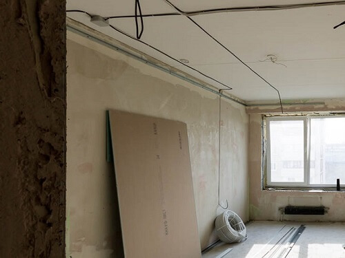 Выравнивание стен гипсокартоном в Бресте