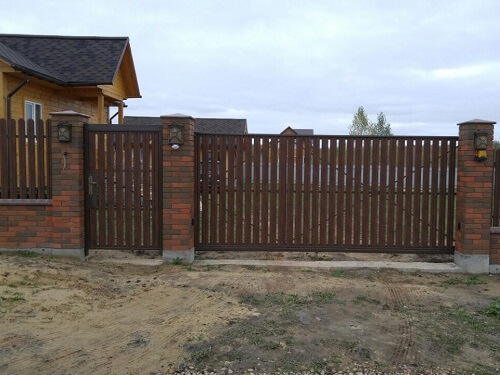 Забор из металлоштакетника в Бресте